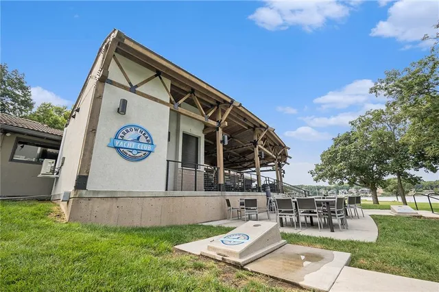 $1,825,000 | 326 South Shore Drive, Lake Winnebago, MO 64034