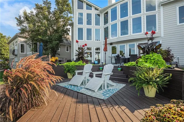 $1,825,000 | 326 South Shore Drive, Lake Winnebago, MO 64034