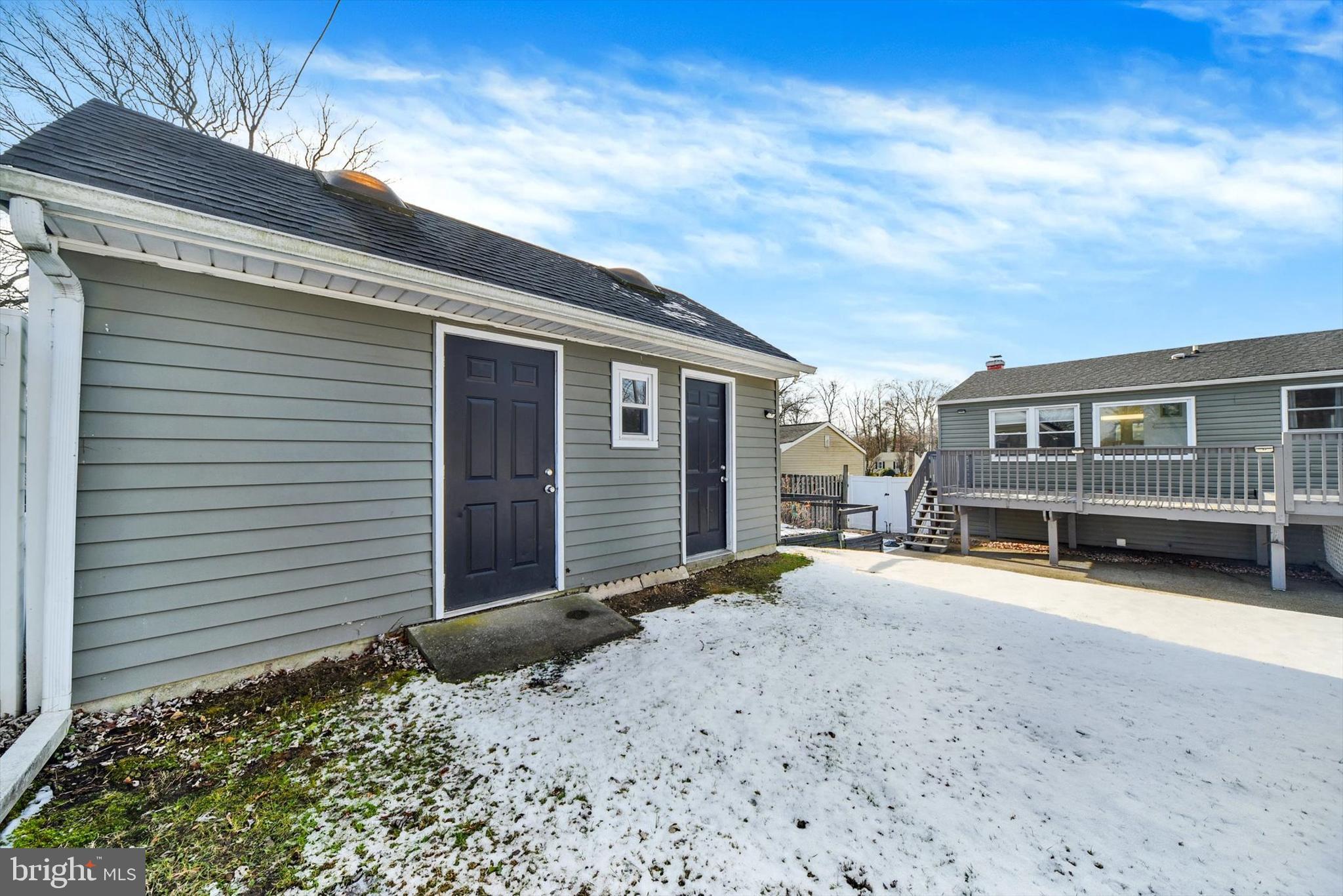 6 Storeys Court Baltimore, MD 21236 - Photo 23 of 27 a view of a house with a patio