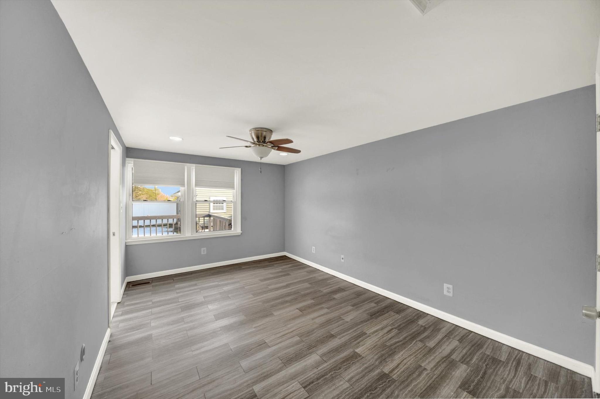 6 Storeys Court Baltimore, MD 21236 - Photo 10 of 27 an empty room with windows