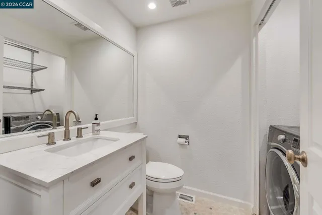 $1,095,000 | 25 Francisca Drive, Moraga, CA 94556