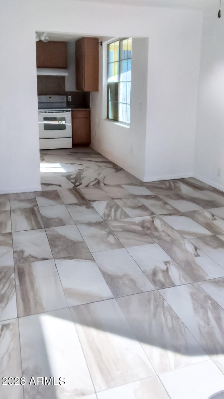 15633 North Factory Street Surprise, AZ 85378 - Photo 31 of 36 4778439307713136419