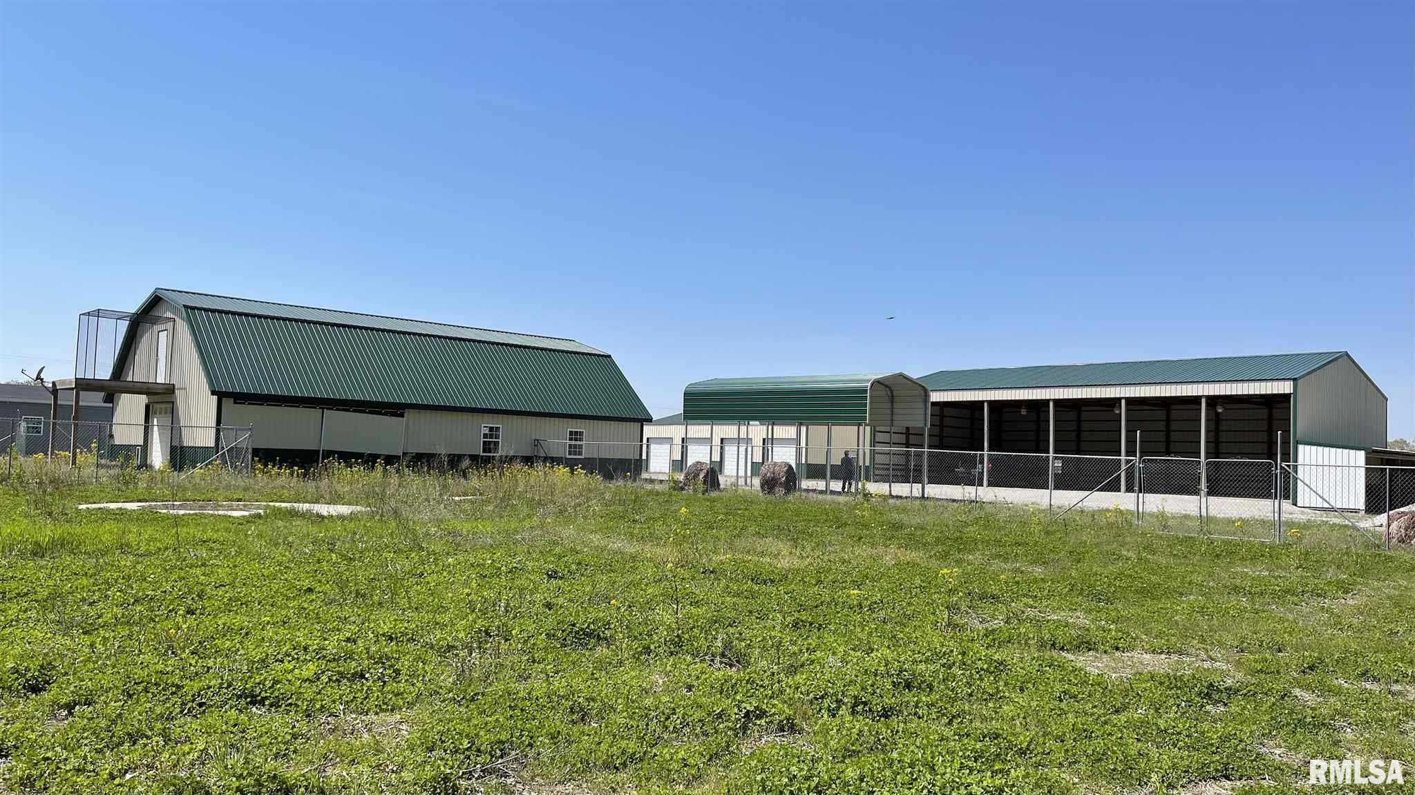 2902 Old 51 Road Sandoval, IL 62882 - Photo 9 of 49