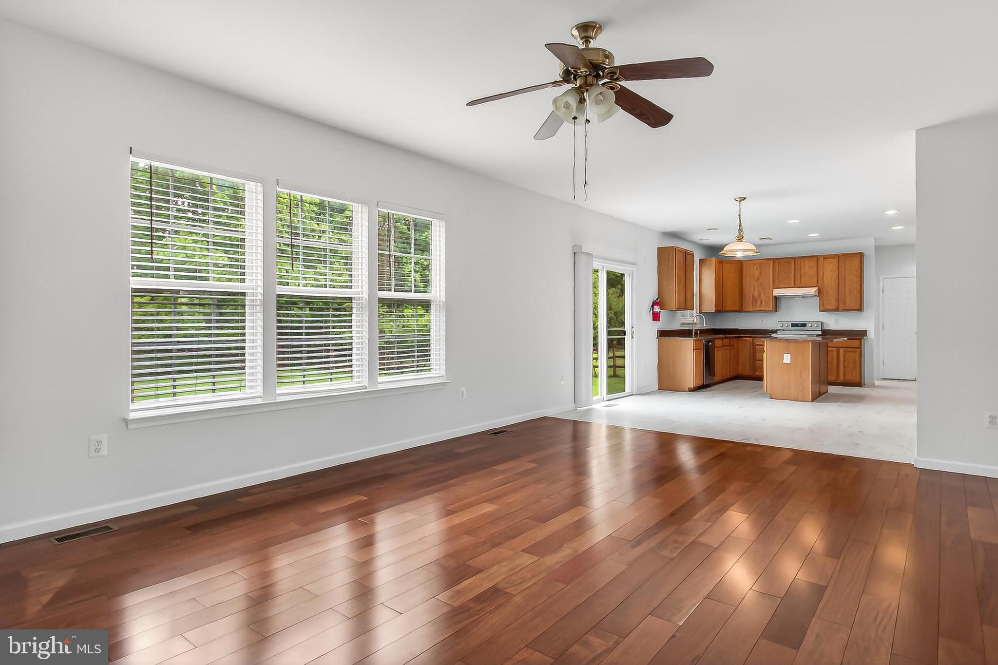 25825 Spring Farm Circle Chantilly, VA 20152 - Photo 29 of 80 Gallery Image 29
