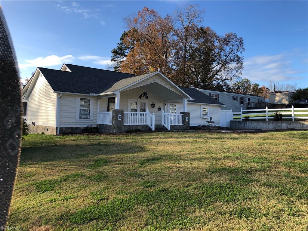260 Wintbrook Road Thomasville, NC 27360 - Photo 5 of 28 Gallery Image 5