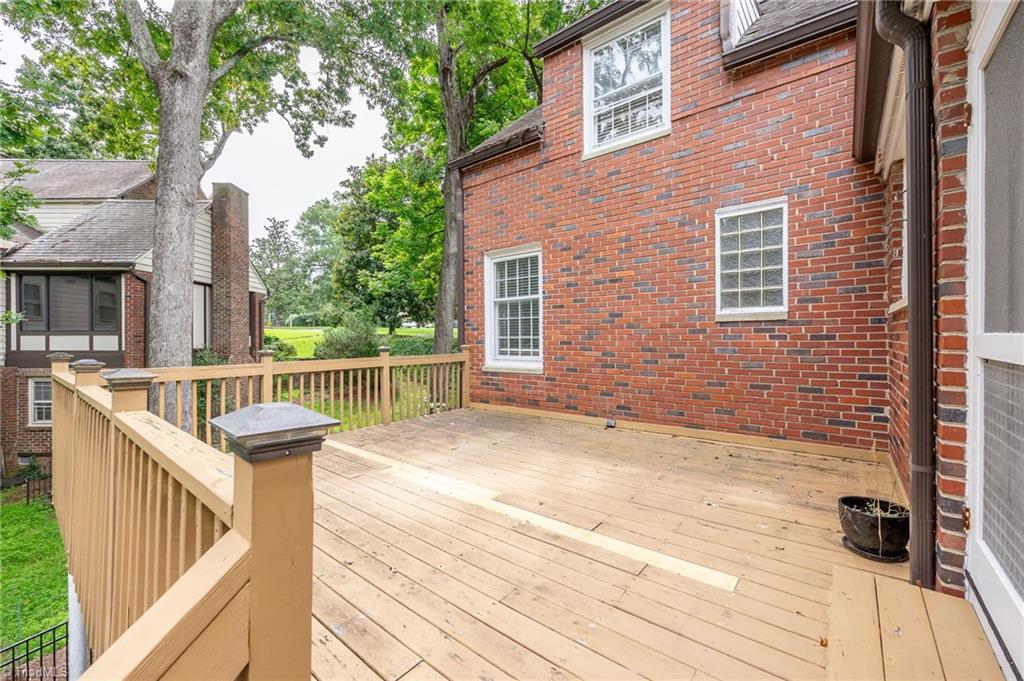 1104 Forest Hill Drive High Point, NC 27262 - Photo 39 of 43