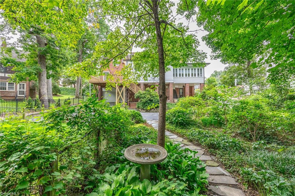 1104 Forest Hill Drive High Point, NC 27262 - Photo 43 of 43