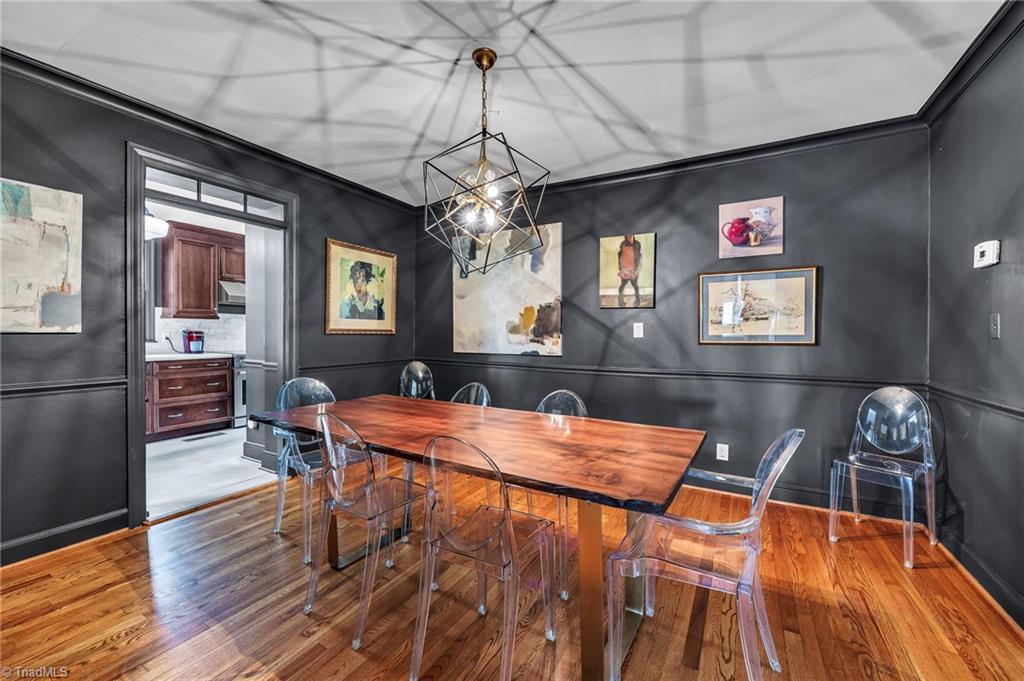 1104 Forest Hill Drive High Point, NC 27262 - Photo 9 of 43