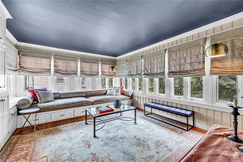 1104 Forest Hill Drive High Point, NC 27262 - Photo 10 of 43