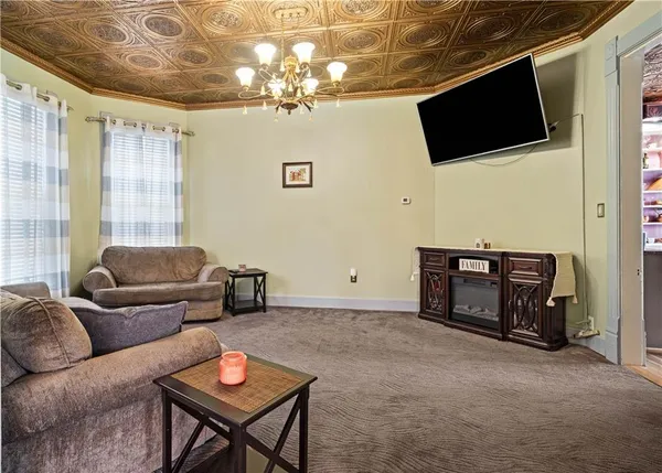 $235,000 | 804 West Mahoning Street, Punxsutawney, PA 15767