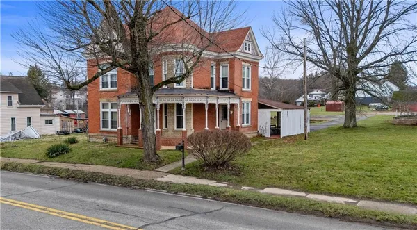 $235,000 | 804 West Mahoning Street, Punxsutawney, PA 15767
