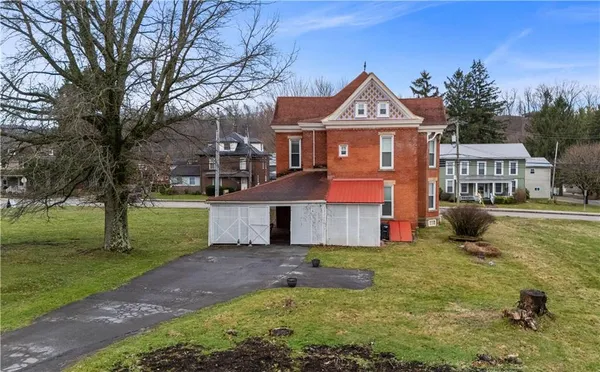 $235,000 | 804 West Mahoning Street, Punxsutawney, PA 15767