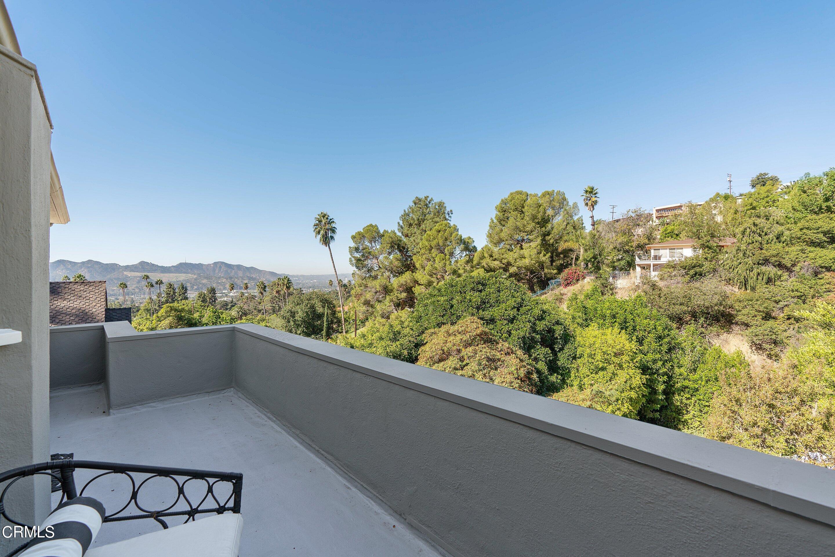 1637 Valley View Road Glendale, CA 91202 - Photo 43 of 66 DSC03575_10