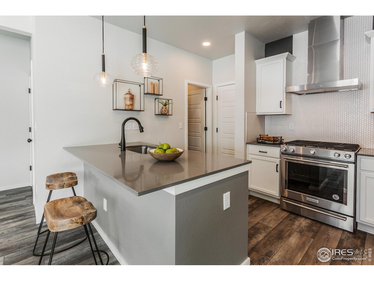 6719 4th St Road, Unit 1 Greeley, CO 80634 - Photo 15 of 34 EXAMPLE PHOTO: KITCHEN W/ ISLAND
