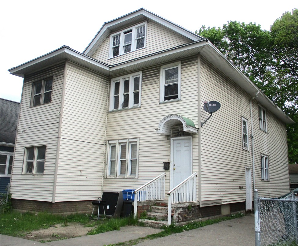 274 Ave D Rochester, NY 14621 - Photo 2 of 7