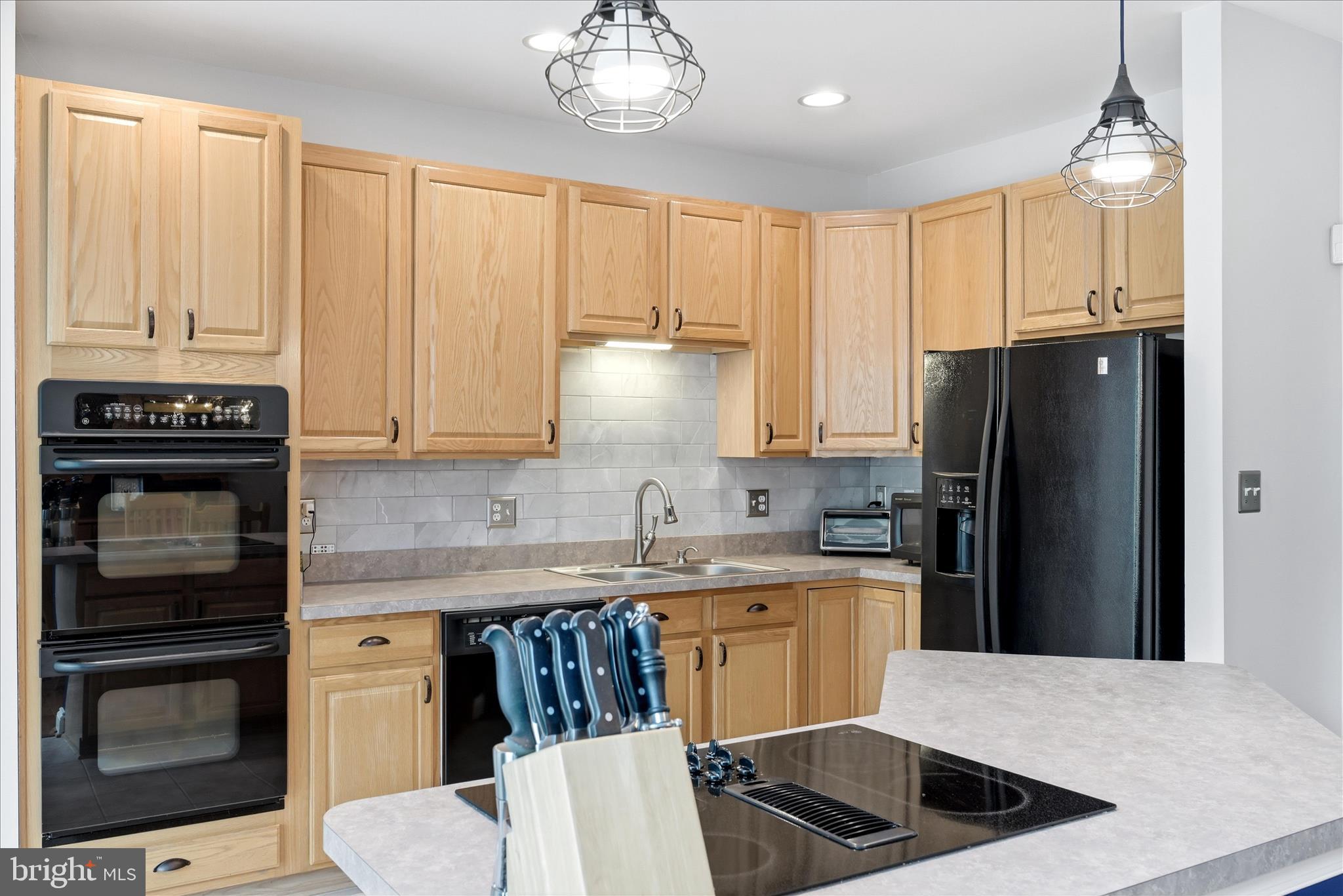 405 Leeds Ridge Court Purcellville, VA 20132 - Photo 11 of 64 Kitchen