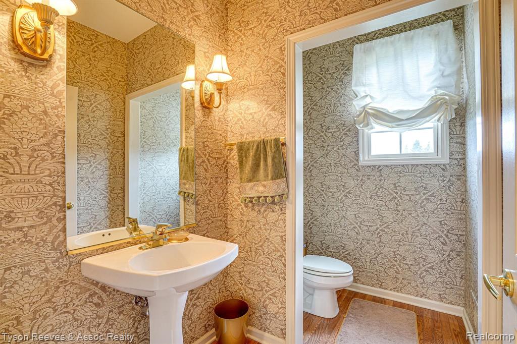 1957 Catlin Drive Rochester, MI 48306 - Photo 20 of 38