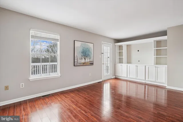 $539,900 | 503 Richmond Square Northeast, Leesburg, VA 20176