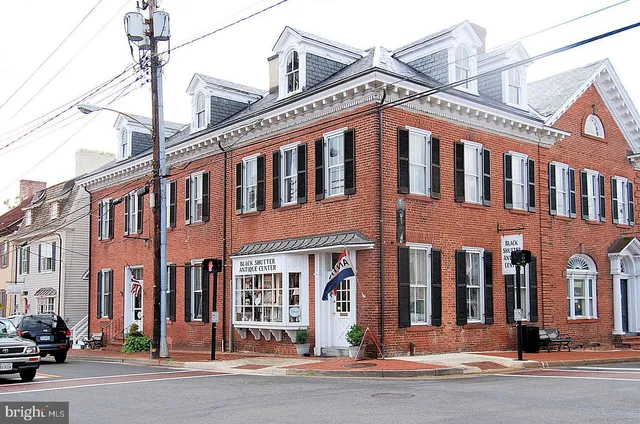 $539,900 | 503 Richmond Square Northeast, Leesburg, VA 20176