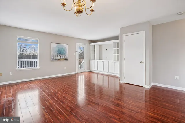 $539,900 | 503 Richmond Square Northeast, Leesburg, VA 20176