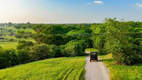 $4,000,000 | 1300 Strader Road, Northlake, TX 76247