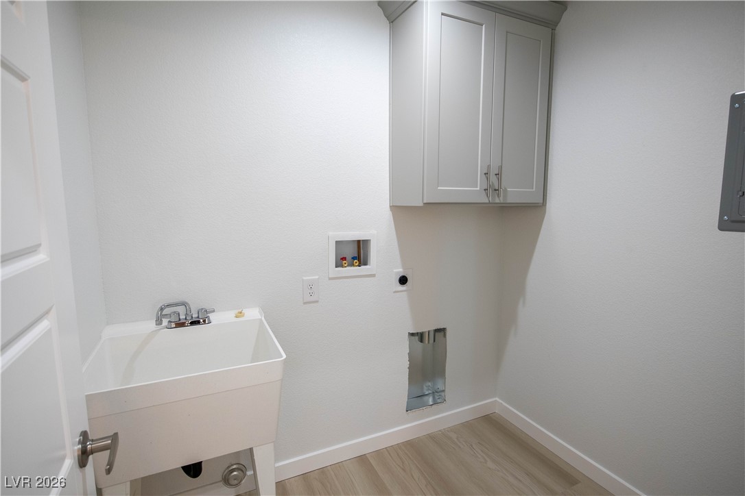3925 North Mayfield Ranch Road Pahrump, NV 89060 - Photo 22 of 30 Laundry/Utility Room