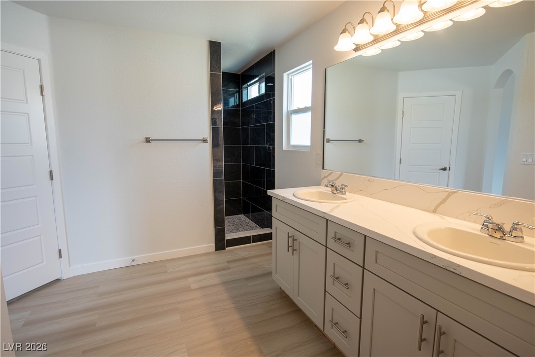 3925 North Mayfield Ranch Road Pahrump, NV 89060 - Photo 10 of 30 Primary Bathroom