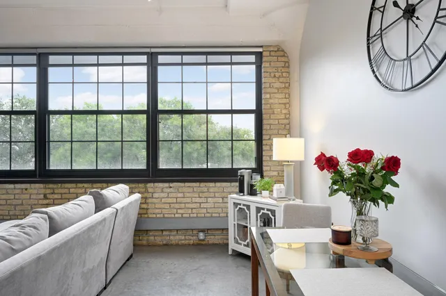 $250,000 | 730 Northeast Stinson Boulevard, Unit 319, Minneapolis, MN 55413