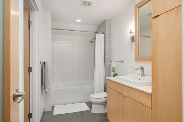 $250,000 | 730 Northeast Stinson Boulevard, Unit 319, Minneapolis, MN 55413