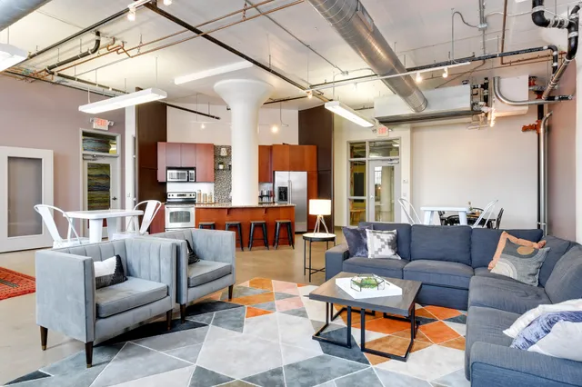 $250,000 | 730 Northeast Stinson Boulevard, Unit 319, Minneapolis, MN 55413