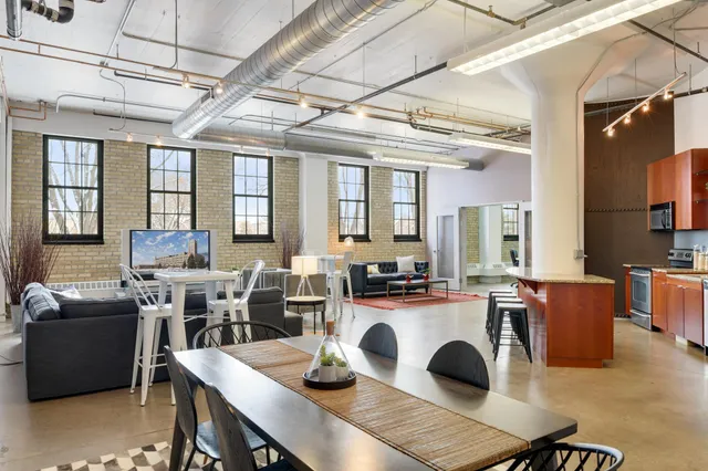 $250,000 | 730 Northeast Stinson Boulevard, Unit 319, Minneapolis, MN 55413