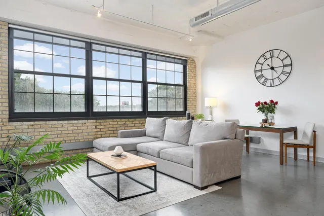 $250,000 | 730 Northeast Stinson Boulevard, Unit 319, Minneapolis, MN 55413