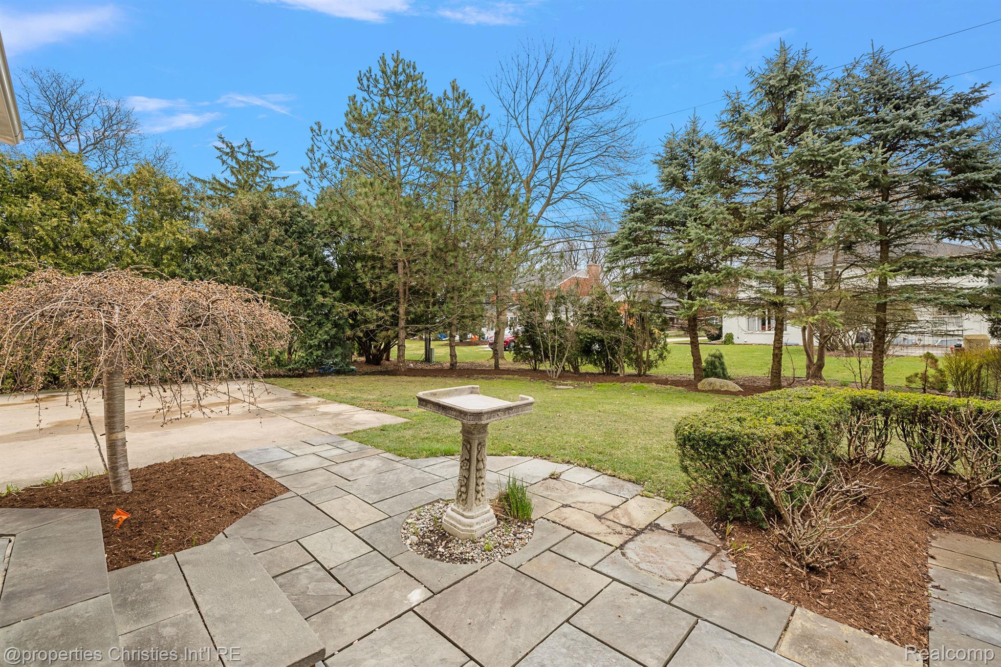 2611 Amberly Road Bloomfield Hills, MI 48301 - Photo 56 of 61 Gallery Image 56