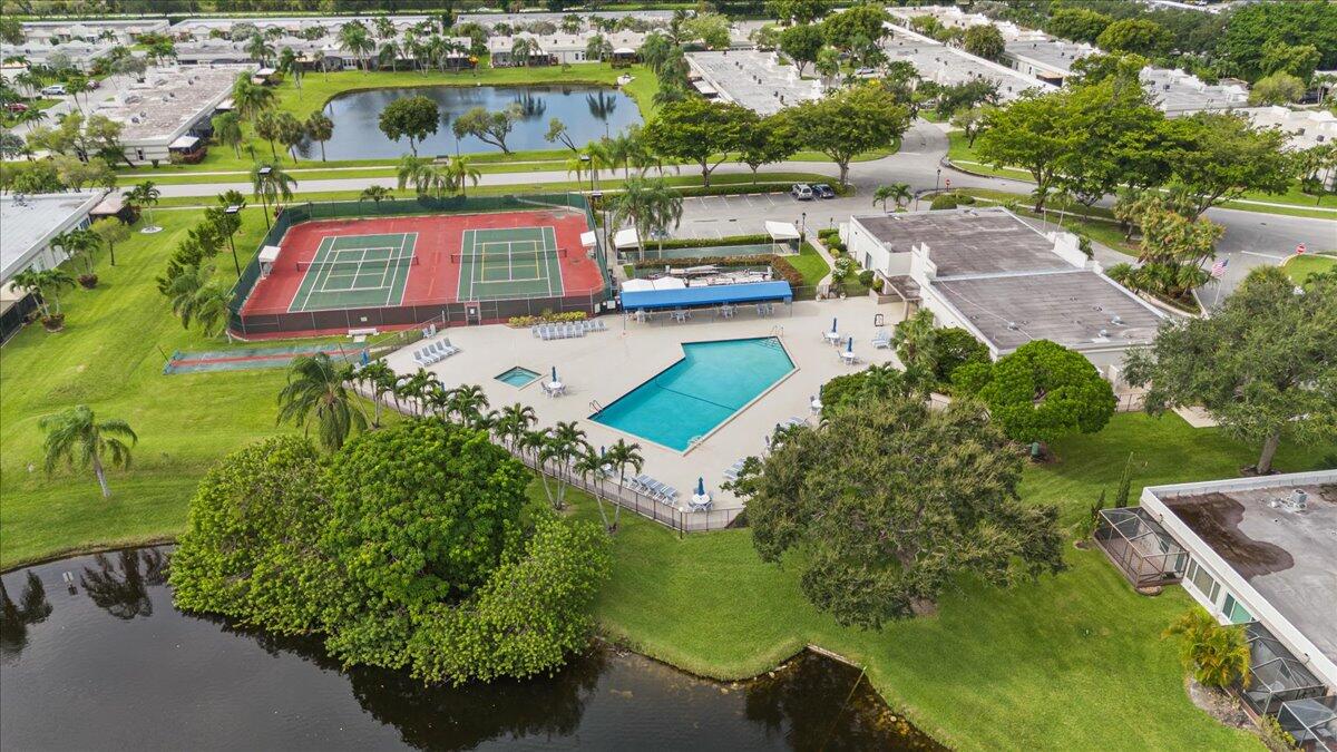 9244 Flynn Circle, Unit 2 Boca Raton, FL 33496 - Photo 11 of 35 07-DJI_20240807100138_0241_D