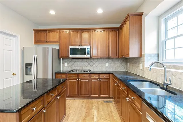 $3,900 | 12489 Huntington Trace, Alpharetta, GA 30005