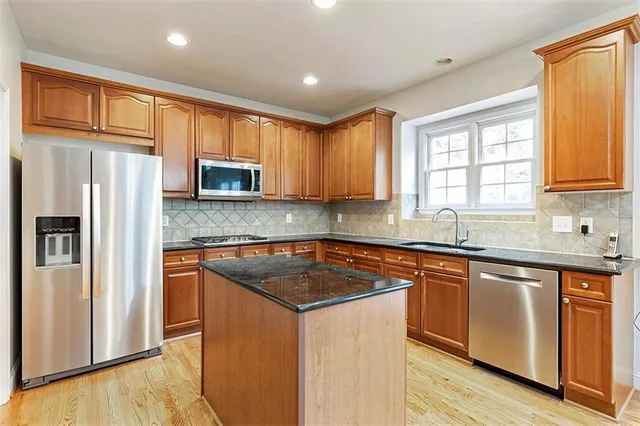 $3,900 | 12489 Huntington Trace, Alpharetta, GA 30005