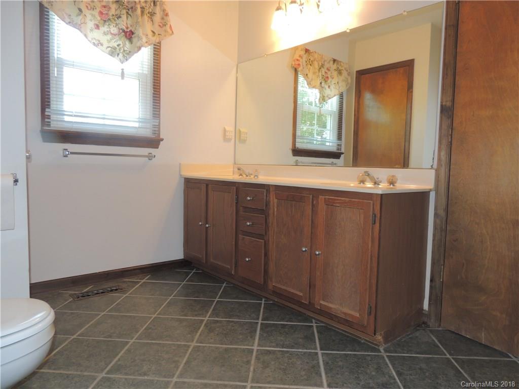 210 Huntingdon Road, Unit 43 Lexington, NC 27295 - Photo 10 of 32 Gallery Image 10
