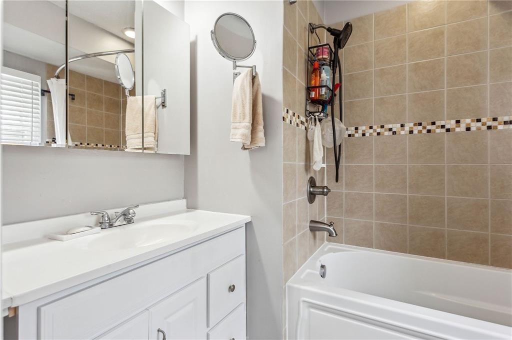 102 Holcomb Ferry Road Roswell, GA 30076 - Photo 16 of 27