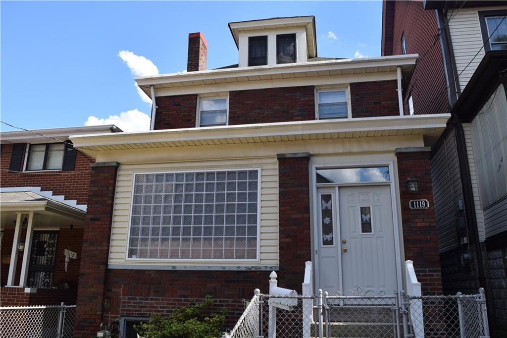 1119 Zinkhan Street McKees Rocks, PA 15136 - Photo 1 of 17 Gallery Image 1