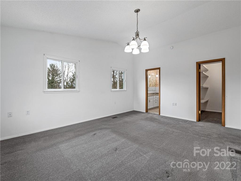 70 Gibson Road Asheville, NC 28804 - Photo 12 of 32 Gallery Image 12
