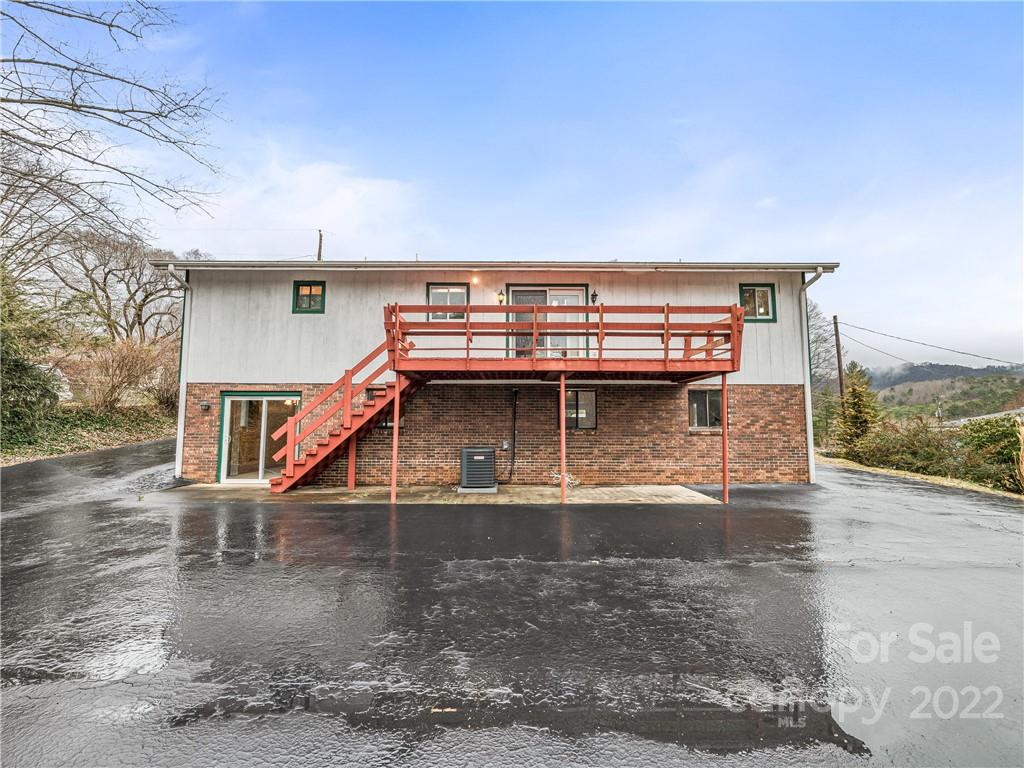 70 Gibson Road Asheville, NC 28804 - Photo 27 of 32 Gallery Image 27