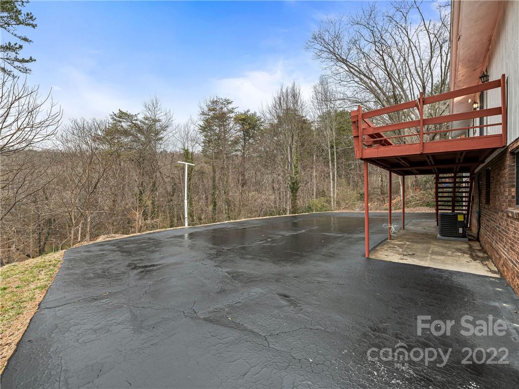 70 Gibson Road Asheville, NC 28804 - Photo 28 of 32 Gallery Image 28