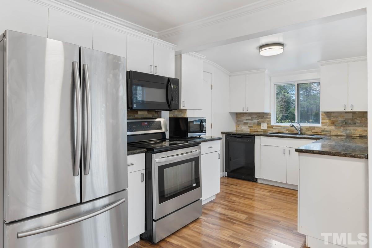 8205 Rhodes Road Apex, NC 27539 - Photo 5 of 12 Gallery Image 5