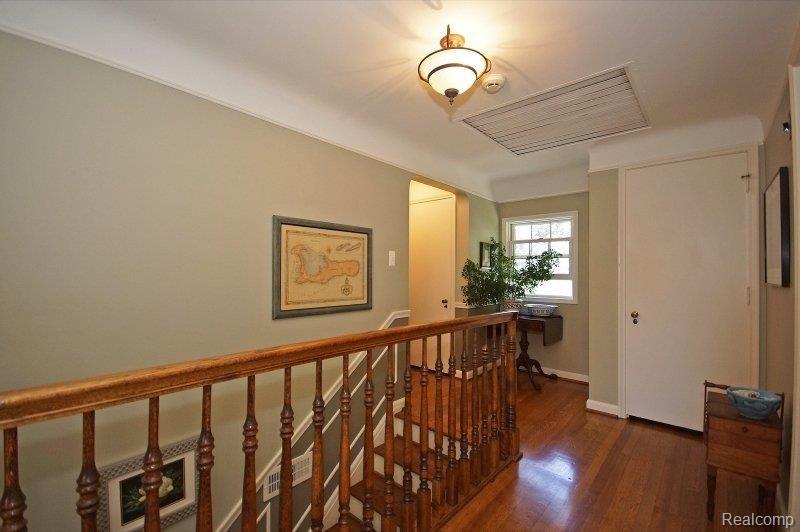 1127 Bedford Road Grosse Pointe, MI 48230 - Photo 19 of 25 DSC02507.JPG