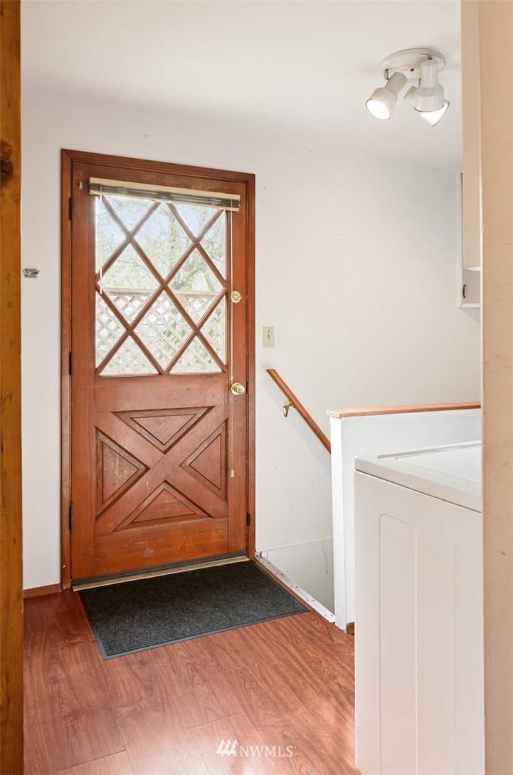 1809 North 41st Street Seattle, WA 98103 - Photo 23 of 32 a view of front door