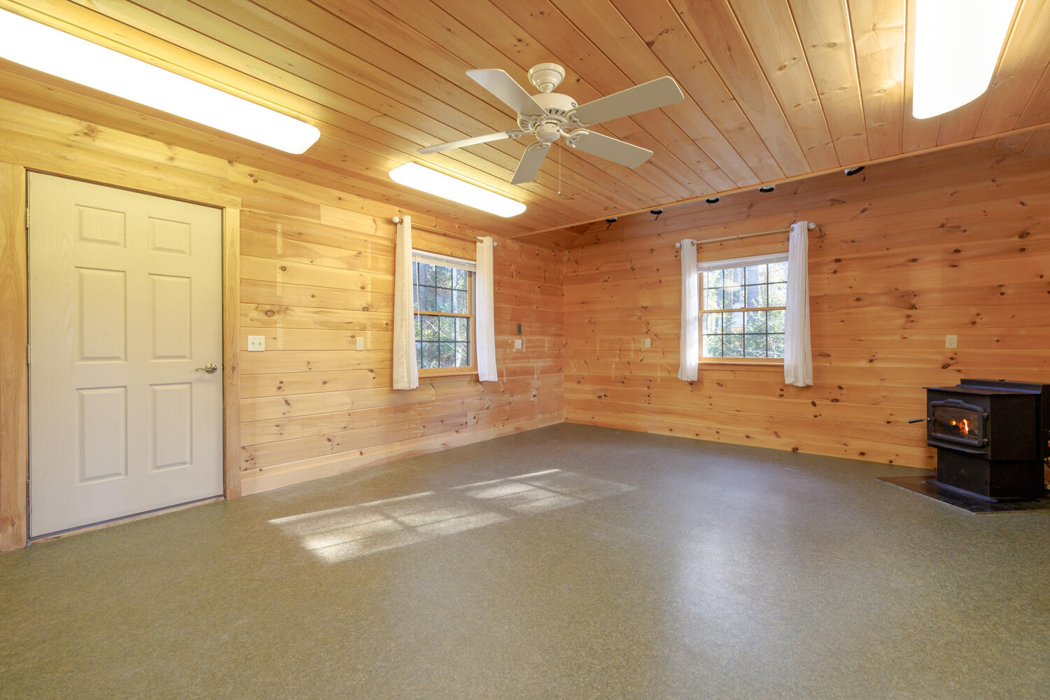 1700 Tremont Road Seal Cove, ME 04674 - Photo 13 of 86 INT. FLEX ROOM #2 (1)