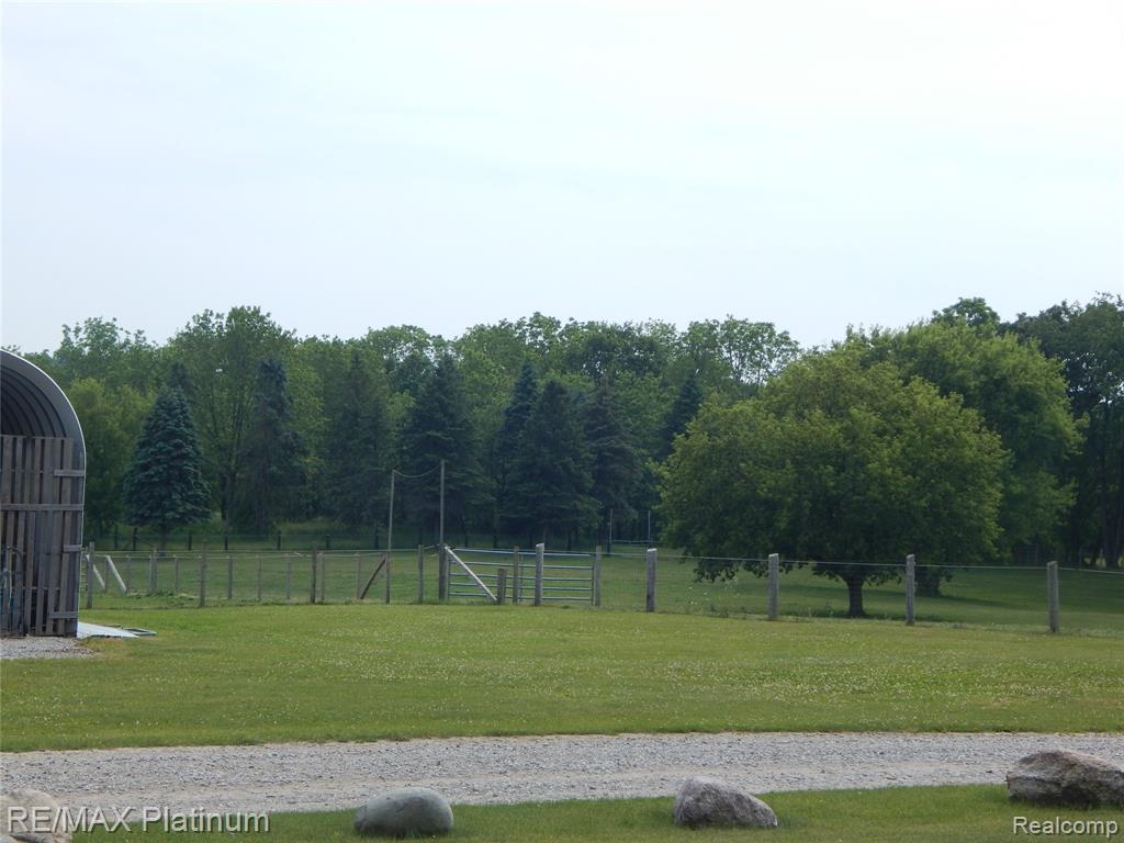 2025 West Rose Center Road Holly, MI 48442 - Photo 29 of 68 Gallery Image 29