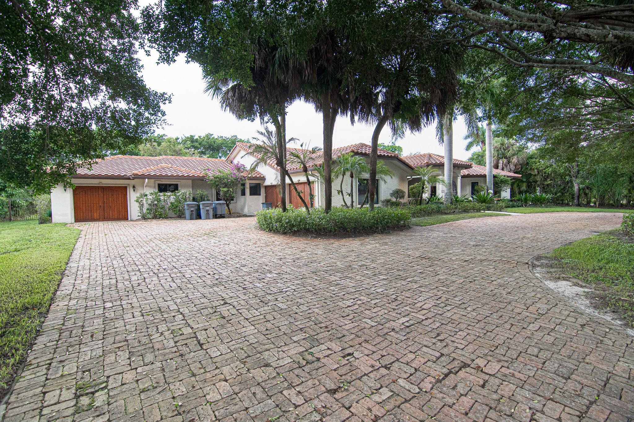 8208 Twin Lake Drive Boca Raton, FL 33496 - Photo 2 of 62 Photo 2