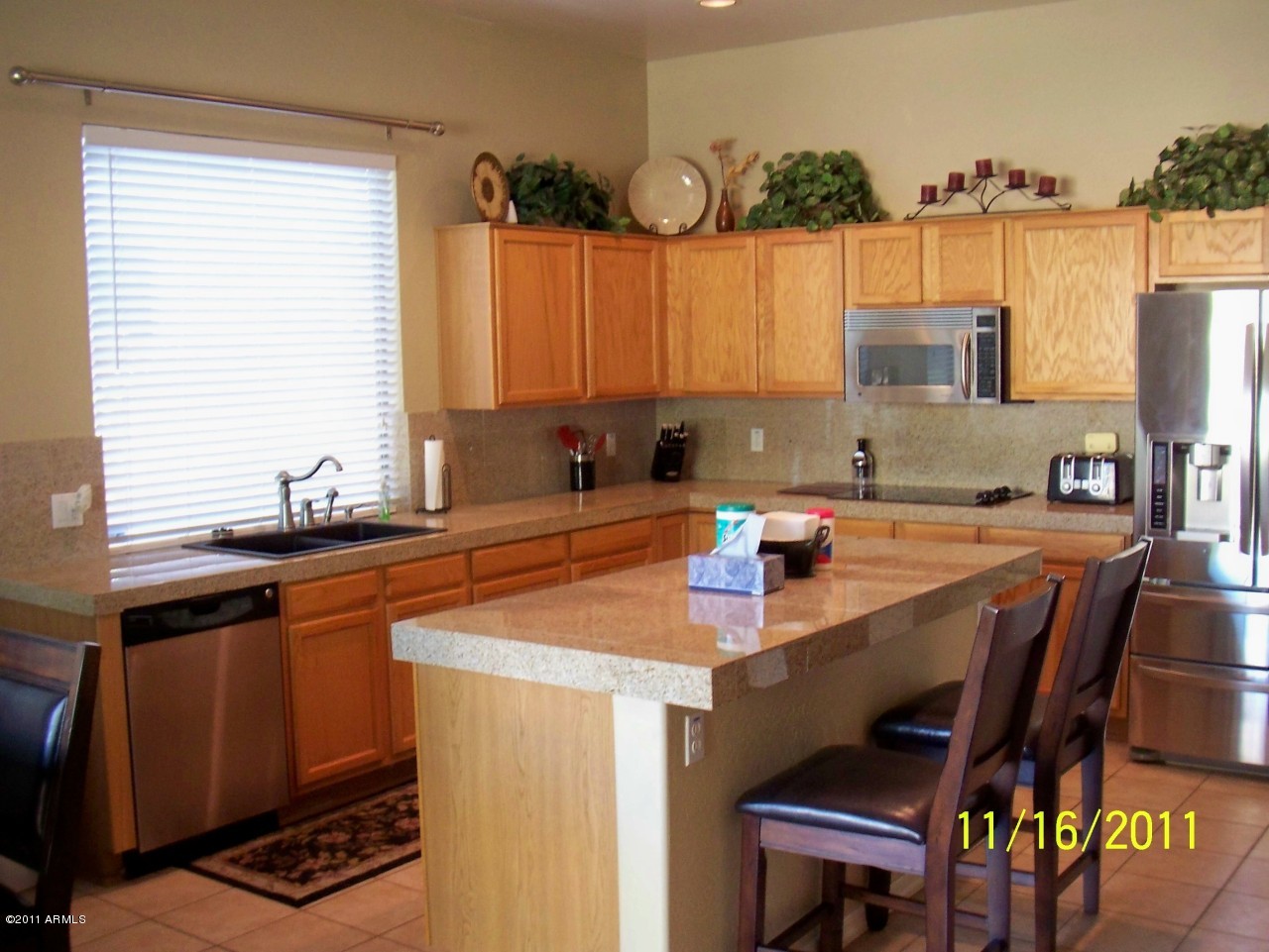 4658 East Decatur Street Mesa, AZ 85205 - Photo 7 of 34 KITCHEN