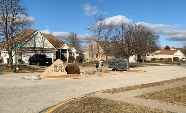 $94,900 | 525 Diamond Drive, Manteno, IL 60950